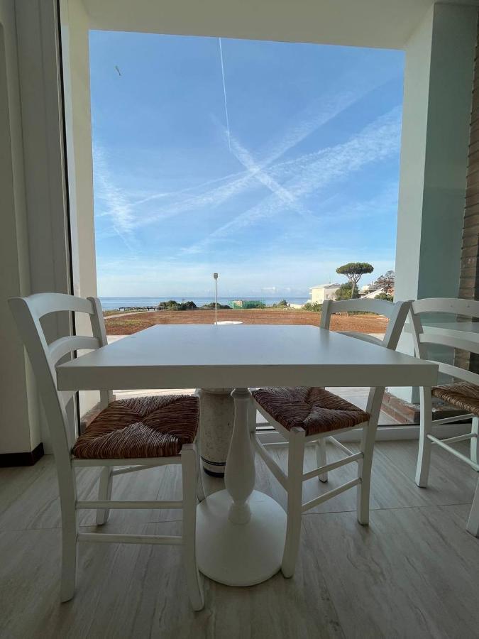 Stella Del Mare Hotel Santa Marinella Buitenkant foto
