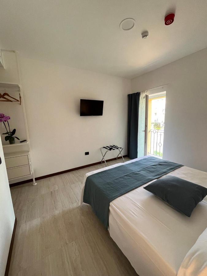 Stella Del Mare Hotel Santa Marinella Buitenkant foto